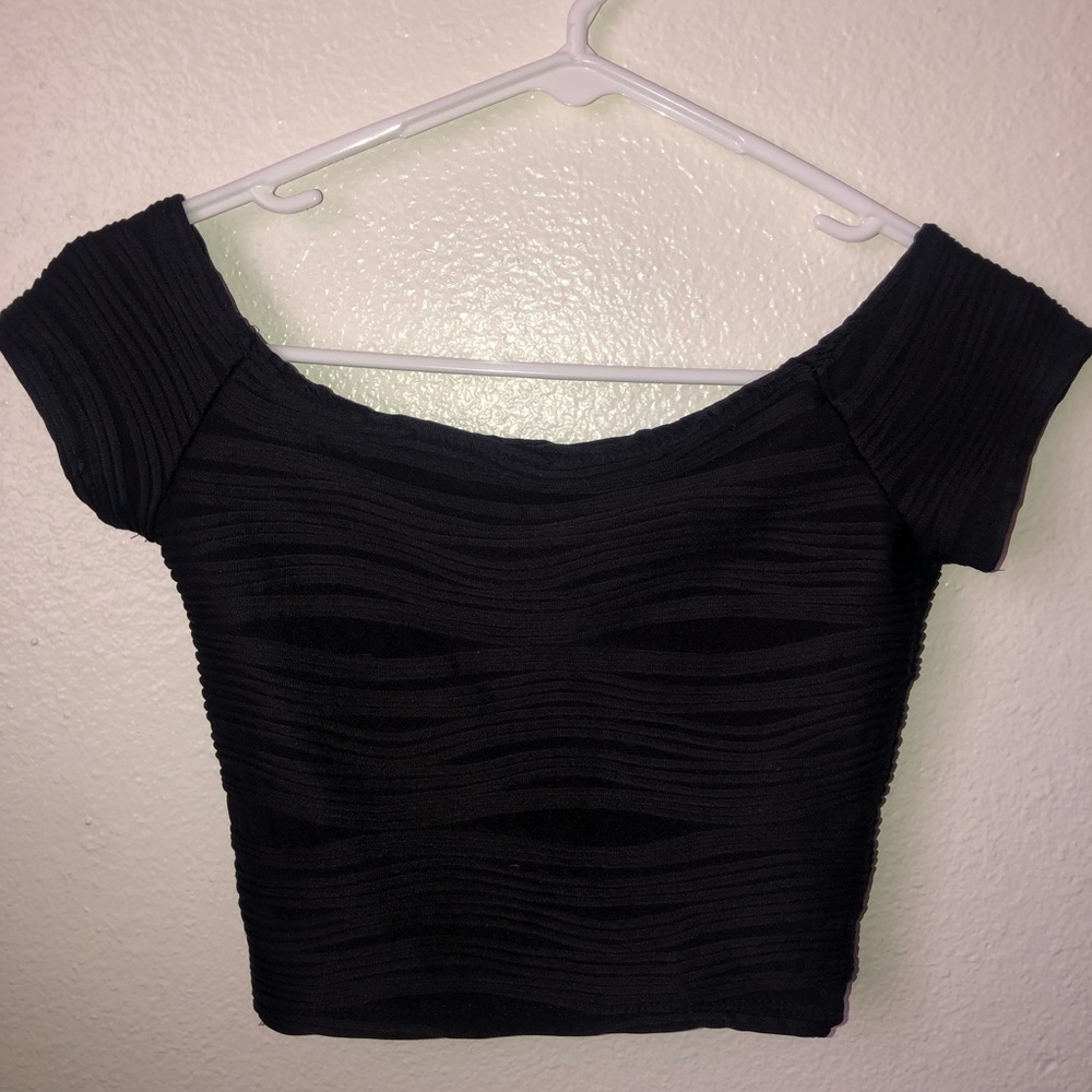 Black stretchy crop top, wide neck